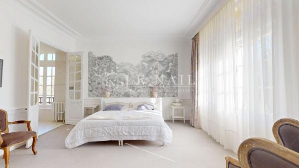 Elégant manoir du XIXe siècle à vendre au Sud de la Bourgogne