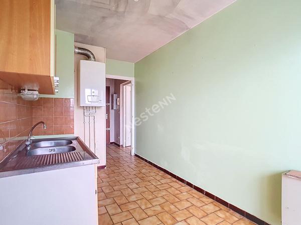 A VENDRE. Appartement avec place de parking privatif Echirolles 1 pièce(s) 39 m2