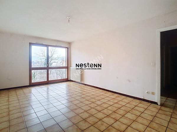 A VENDRE. Appartement avec place de parking privatif Echirolles 1 pièce(s) 39 m2