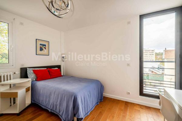 Maison style Hôtel particulier 270 m2 refaite à neuf avec  jardin paysagé et terrasse sud