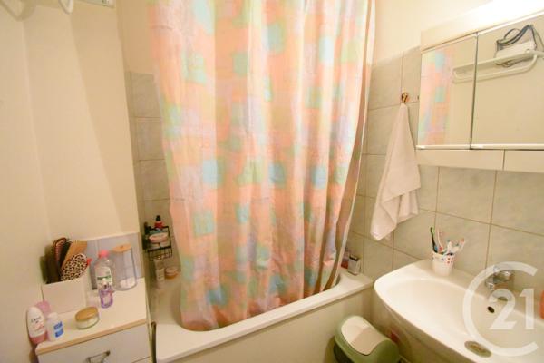 Appartement F3 à vendre  3 pièces - 54,64 m2 VICHY - 03