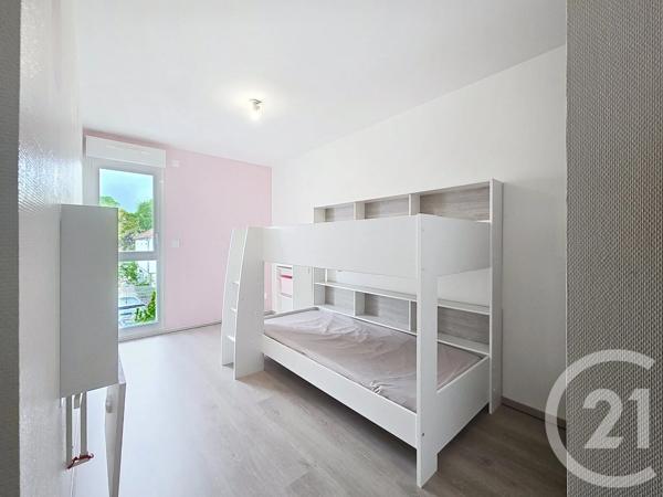 Appartement à vendre  4 pièces - 73,60 m 2   TROYES  - 10