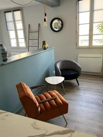 Location / Studio meublé à Niort (79000)