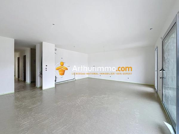 Vente                                                      Appartement
                        
                     2 pièces                      53 m2                     à Vaulx-Milieu