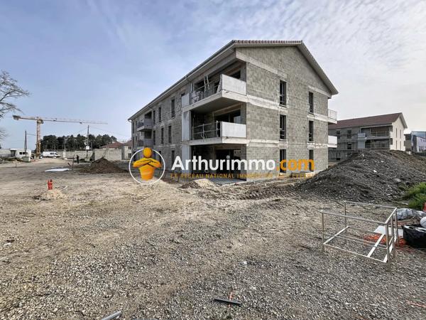 Vente                                                      Appartement
                        
                     2 pièces                      53 m2                     à Vaulx-Milieu
