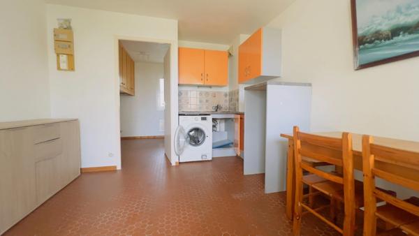 SAINT NIC - vente à 100 m de la plage - appartement T2 bis de 20 m² habitable - Tarasse - Parking privé