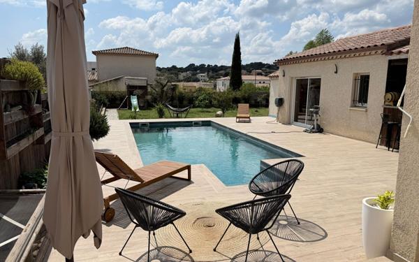 Maison à vendre    5 pièces •  Poulx