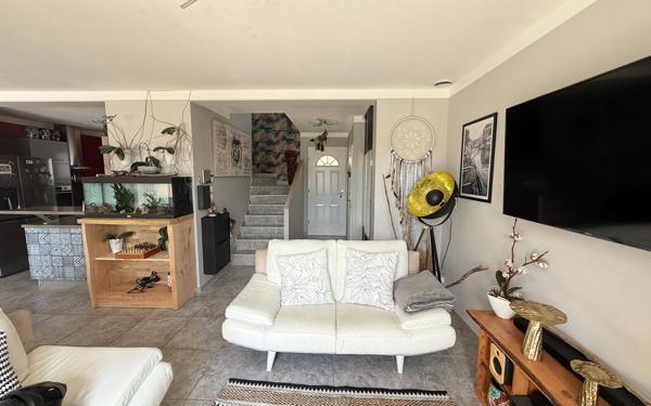 Maison à vendre    5 pièces •  Poulx