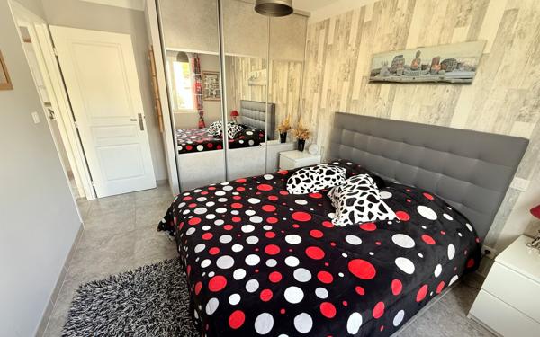 Maison à vendre    5 pièces •  Poulx