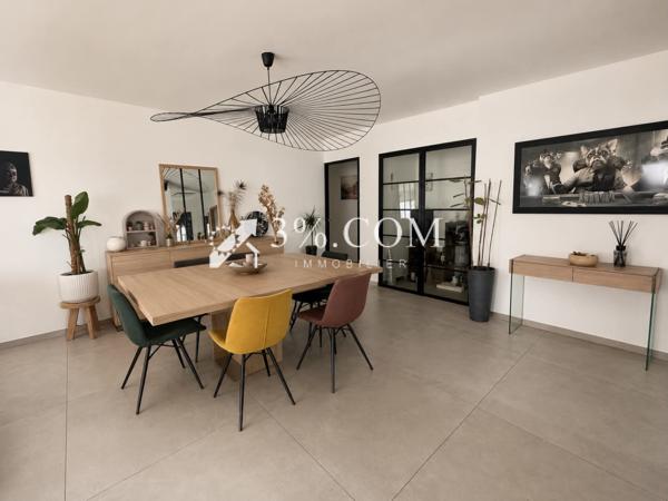 Maison
                                                                                                                                                                                                                                                                                                                        5 pièce(s)                                                                                                                                                                                                          4 chambre(s)                                                                                                                                                                                                          144  m²