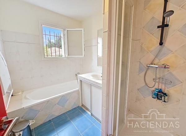 Pélissanne (13330) La vie provençale pratique, au calme et à pied des commodités