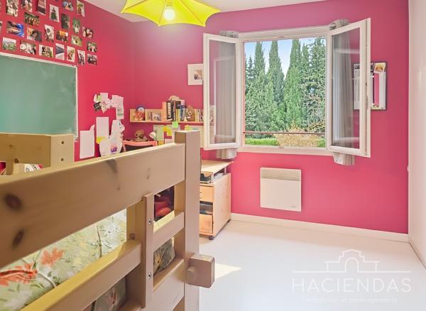 Pélissanne (13330) La vie provençale pratique, au calme et à pied des commodités