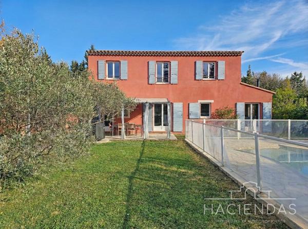 Pélissanne (13330) La vie provençale pratique, au calme et à pied des commodités