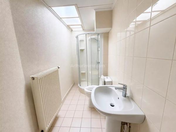 Vente                                                      Immeuble
                        
                     11 pièces                      224 m2                     à Sélestat
