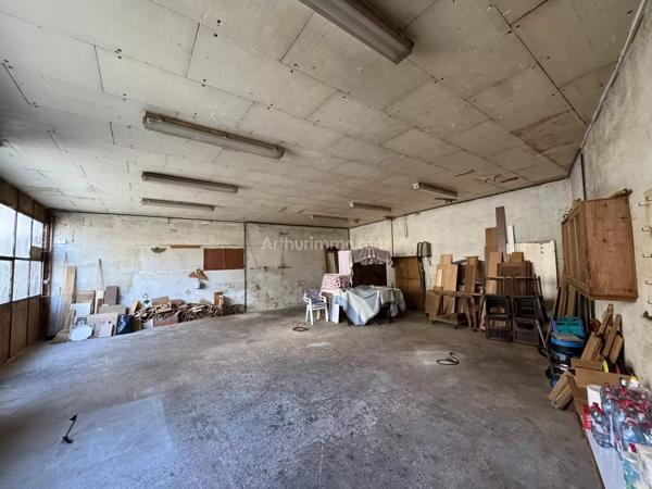 Vente                                                      Immeuble
                        
                     11 pièces                      224 m2                     à Sélestat