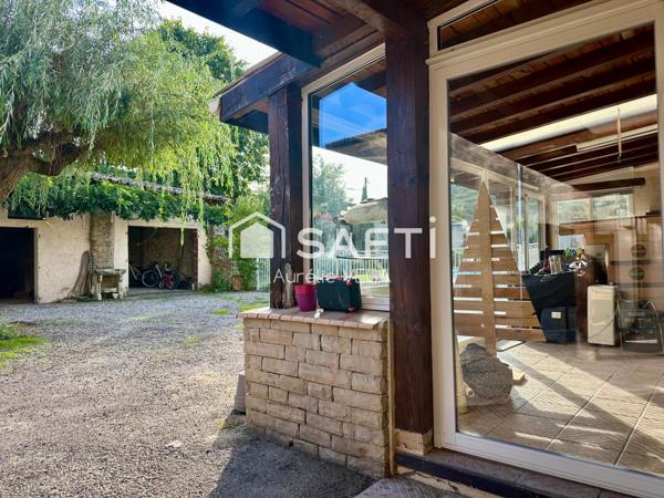 Maison familiale avec piscine et dépendance, Aigues-Vives (09600)