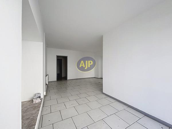 Tonnay Charente : 385 € - AJP Immobilier Rochefort