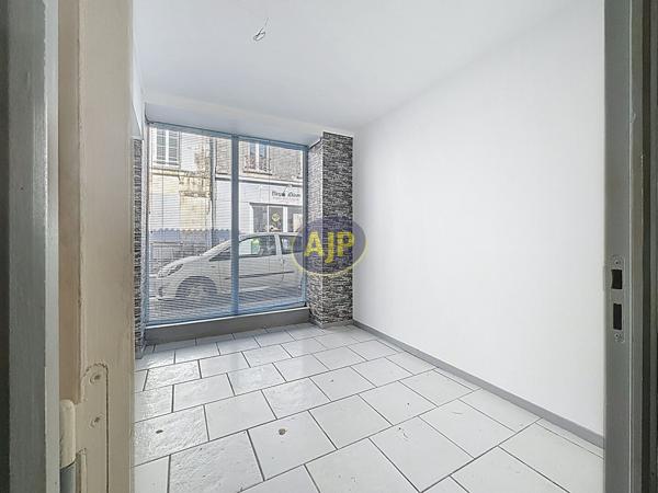 Tonnay Charente : 385 € - AJP Immobilier Rochefort