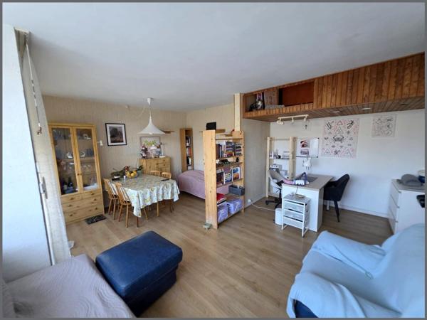 Appartement en Duplex Montant à 12min à pied RER B