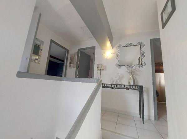 Maison de ville + commerce Marseille 165 m2