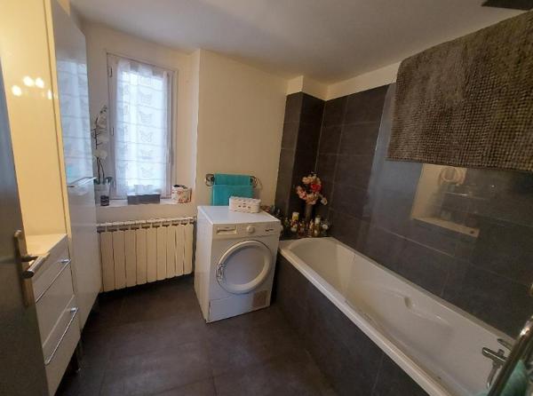 Maison de ville + commerce Marseille 165 m2