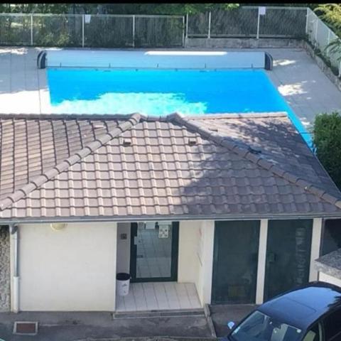 Appartement meublé à louer 3 pièces ANNEMASSE (74) avec balcon, piscine, garage et parking privatif