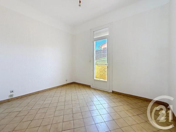 Immeuble à vendre  120 m 2   PERPIGNAN  - 66