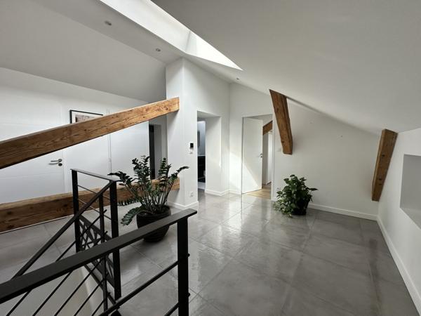 Vente Appartement191 m² - 6 Pièces - LE PUY EN VELAY (43000)