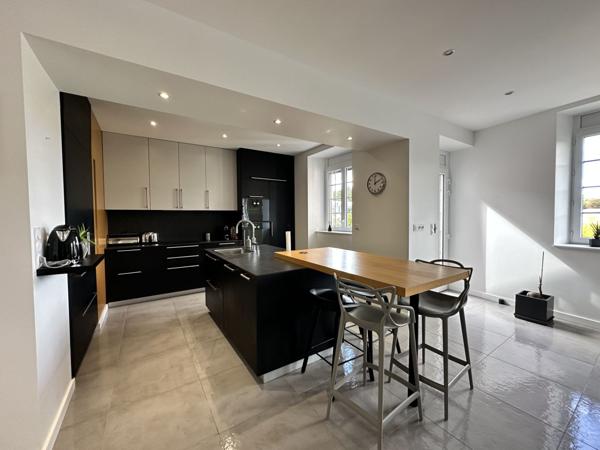 Vente Appartement191 m² - 6 Pièces - LE PUY EN VELAY (43000)