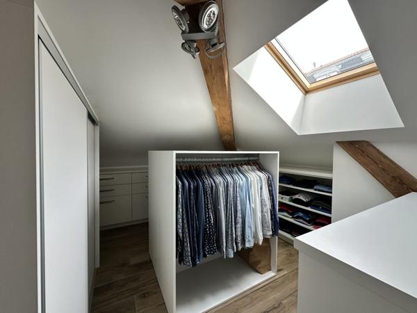 Vente Appartement191 m² - 6 Pièces - LE PUY EN VELAY (43000)