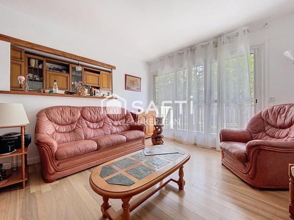 APPARTEMENT F4 LUMINEUX AVEC BALCON , BOX ET CAVE