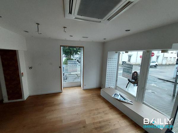 LOCAL COMMERCIAL - QUARTIER CLEMENCEAU , La roche sur yon