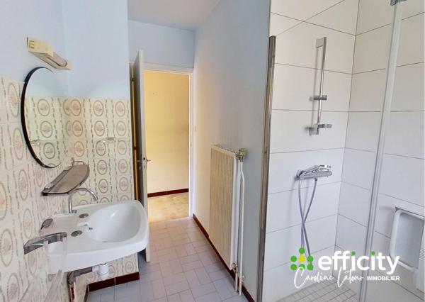 Maison
         4 pièces
        - 84 m² 215 000 € *