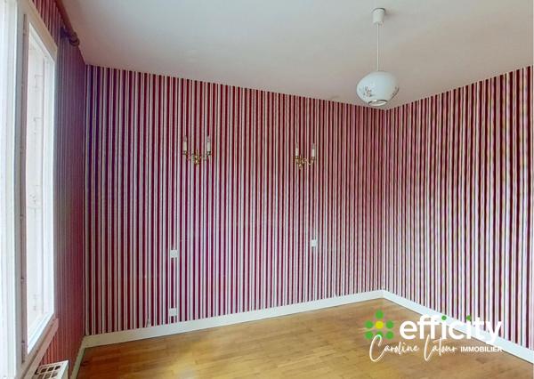 Maison
         4 pièces
        - 84 m² 215 000 € *