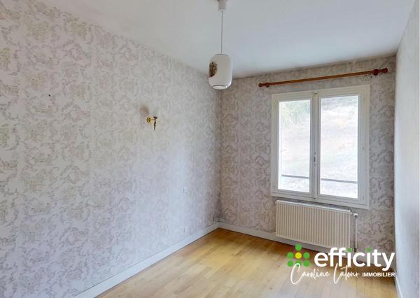 Maison
         4 pièces
        - 84 m² 215 000 € *