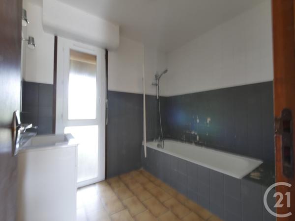 Maison à vendre  4 pièces - 82,45 m 2   ST GEOURS DE MAREMNE  - 40
