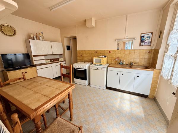 Maison a rénover à MOUROUX