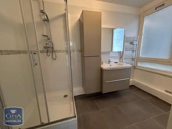 Appartement à louer 2 pièces 50m² Paris 19e Arrondissement (75019)