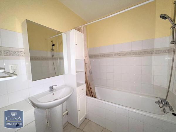 Appartement à louer 3 pièces 87.14m² Montauban (82000)