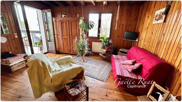 Chalet 3 faces 3 chambres sur parcelle de plus de 800 m² – Exposition sud / sud-ouest – Vue dégagée montagne