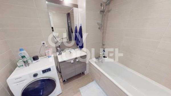 Lumineux T3 avec double balcon de 58 m² - Ivry sur Seine