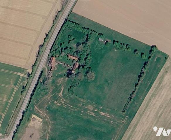 Bohain en vermandois - corps de ferme à rénover sur 1,70ha