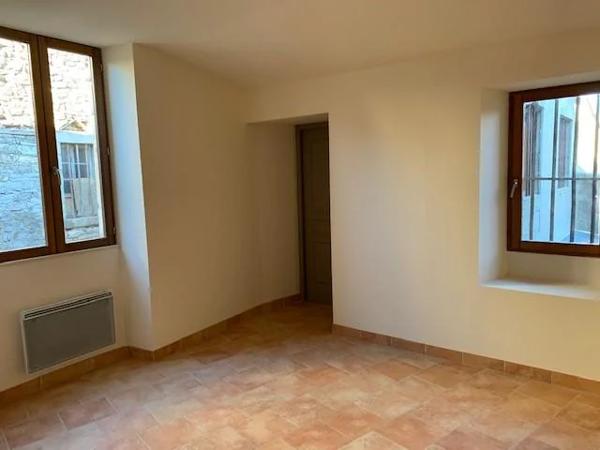 Appartement à louer aux Vans (07140)