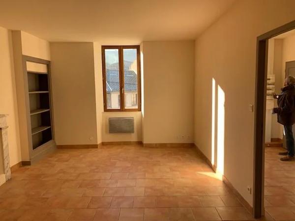 Appartement à louer aux Vans (07140)