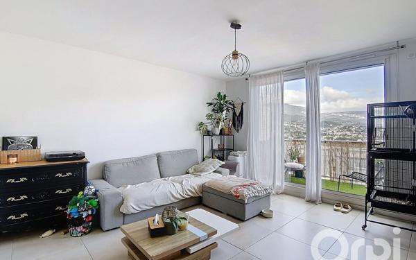 Appartement à vendre    2 pièces • 46 m2 Toulon