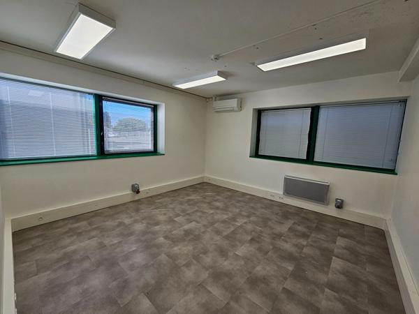 A LOUER - Bureaux 71.50 m² - Sainte Luce Sur Loire