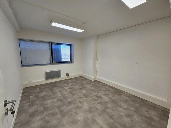 A LOUER - Bureaux 71.50 m² - Sainte Luce Sur Loire