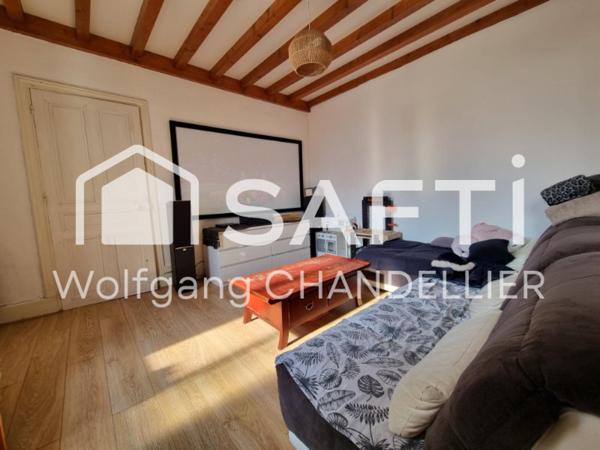 2 garages, panneaux photovoltaïques, véranda, etc...