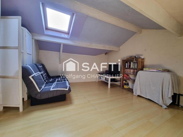 2 garages, panneaux photovoltaïques, véranda, etc...