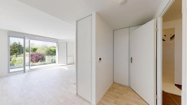 Vente                                                      Studio
                        
                     1 pièces                      33 m2                     à Pontault-Combault